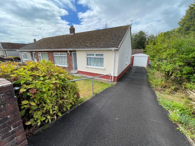 Bungalow for sale in Nangreaves, Wales