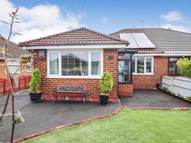 Bungalow for sale in Greystone Heath, Warrington