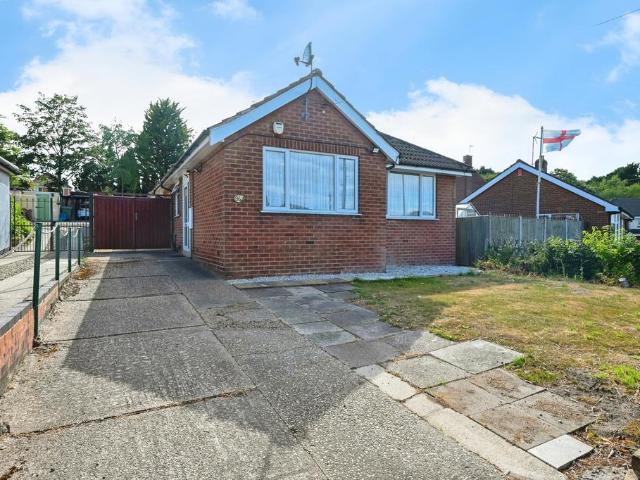 Bungalow for sale in Berry Hill, Potters Corner