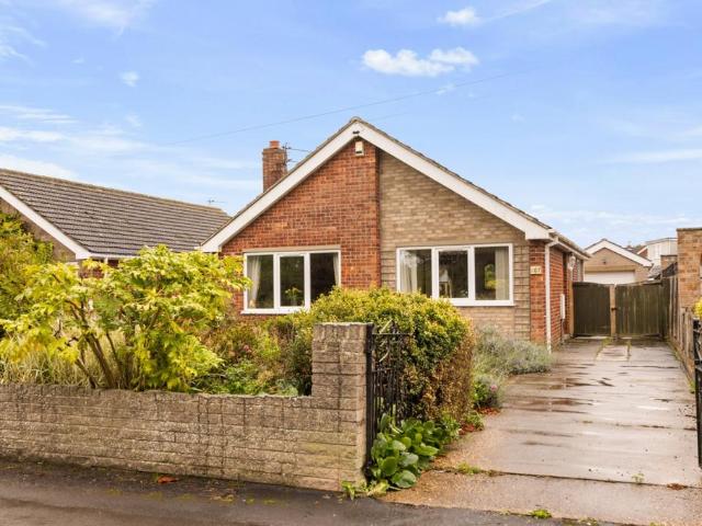 Bungalow for sale in Waltham