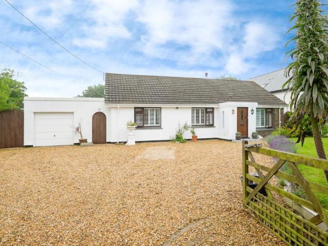 Bungalow for sale in Rosudgeon, Cornwall