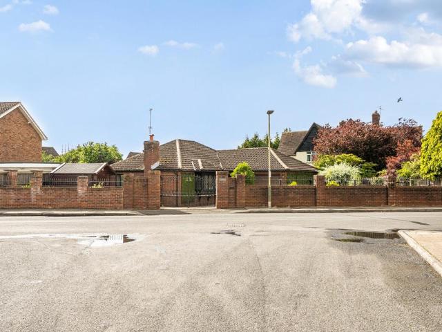 Bungalow for sale in Golden Valley, Gloucestershire