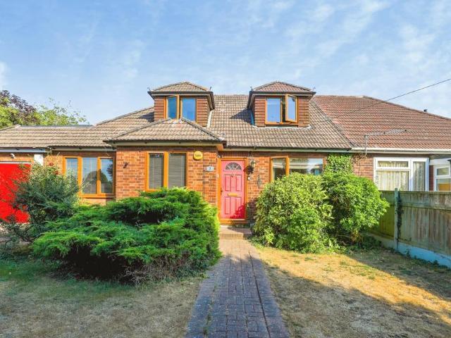 Bungalow for sale in Chalkwell, Oad Street
