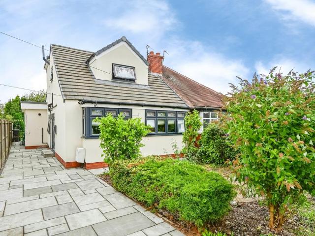 Bungalow for sale in The Smallholdings, Sefton