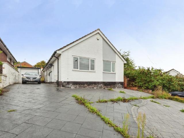 Bungalow for sale in Calderstones