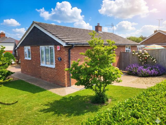 Bungalow for sale in Poets Estate, Newport Pagnell