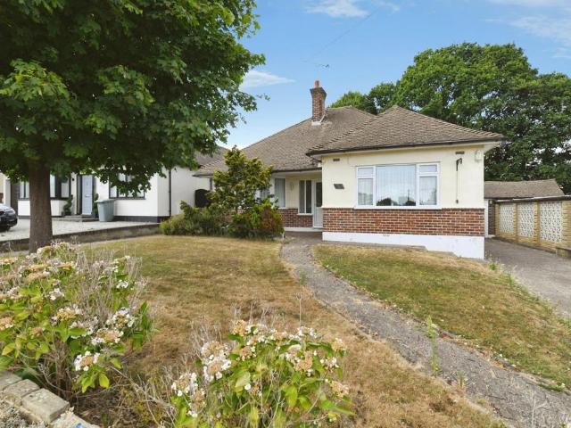 Bungalow for sale in Hutton, Brentwood