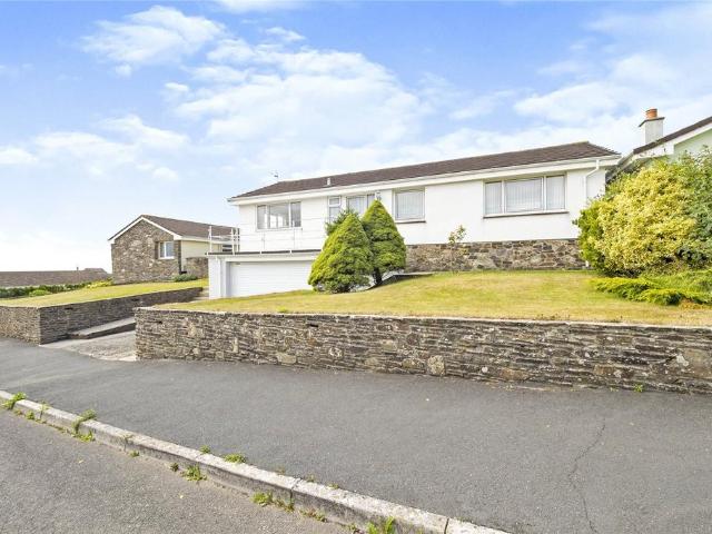 Bungalow for sale in Strode, Devon