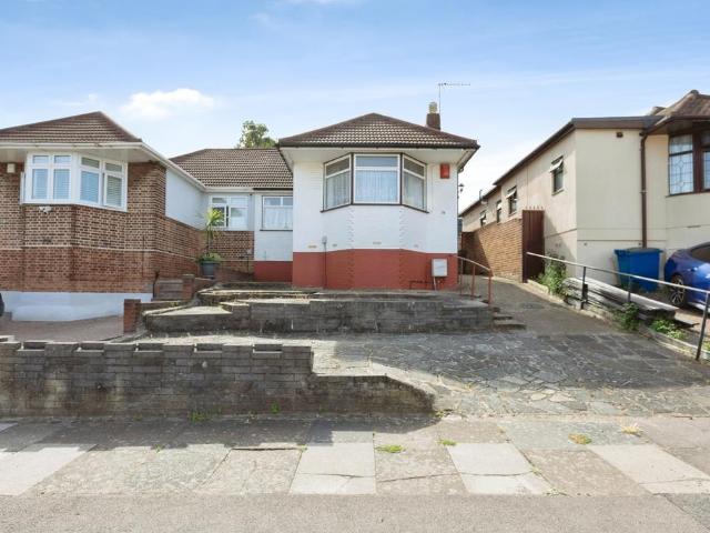 Bungalow for sale in Clayhall, Greater London