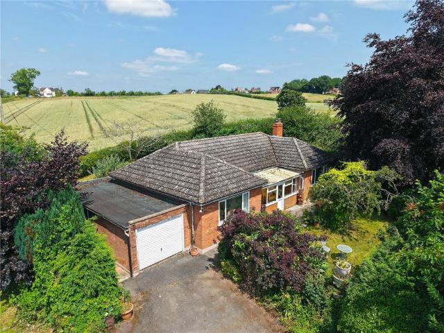 Bungalow for sale in Ocle Pychard