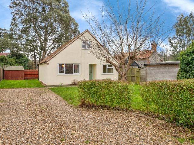 Bungalow for sale in Comers, Norfolk