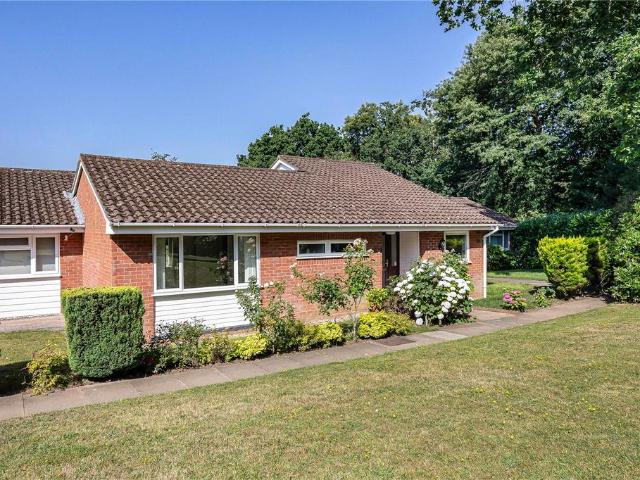 Bungalow for sale in Easthampstead, Bracknell