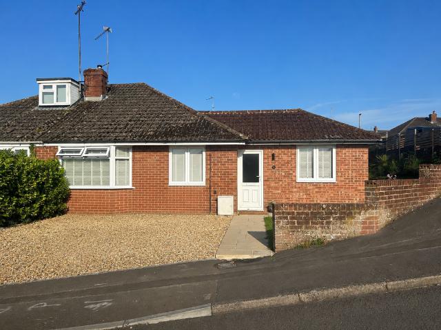 Bungalow for sale in Highworth, Swindon