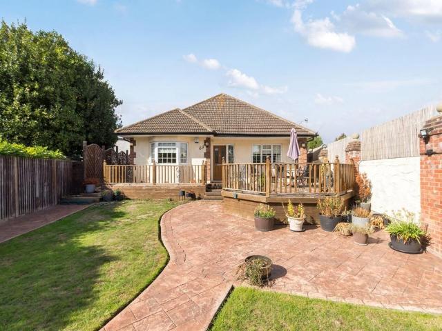 Bungalow for sale in Halfway Street, Greater London