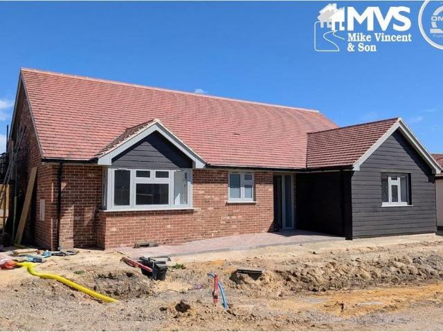 Bungalow for sale in Dale Hill, Essex