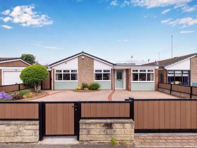 Bungalow for sale in West Yorkshire
