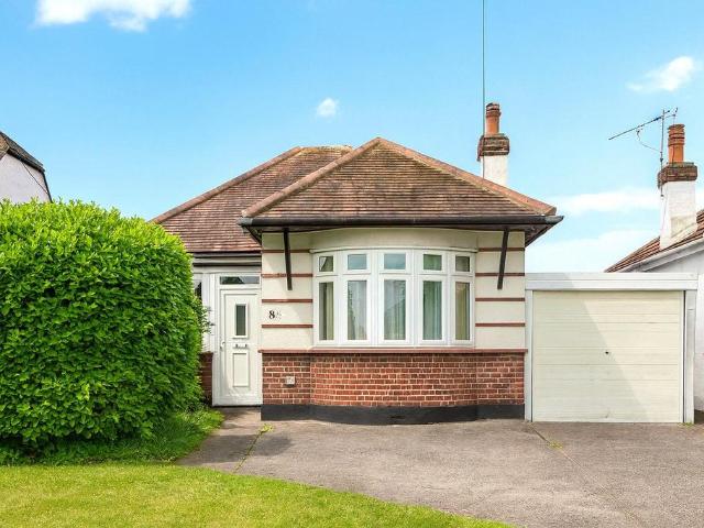 Bungalow for sale in Sutton, Barling