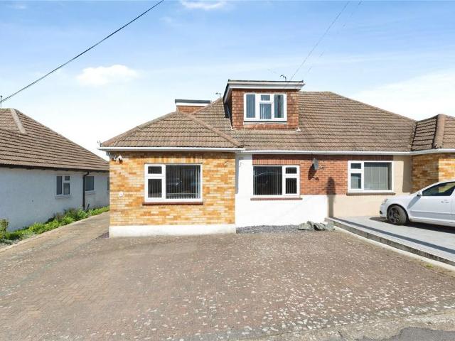 Bungalow for sale in Havering's Grove, Billericay