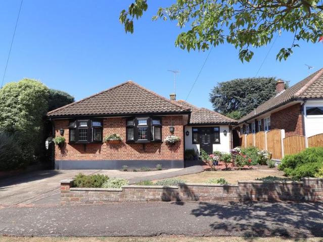 Bungalow for sale in Barling, Essex