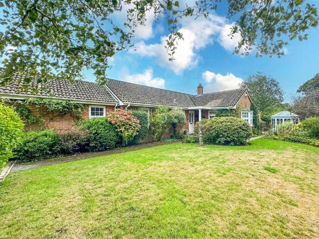 Bungalow for sale in Ashurst Bridge, Hampshire