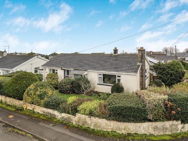 Bungalow for sale in Strode, Devon