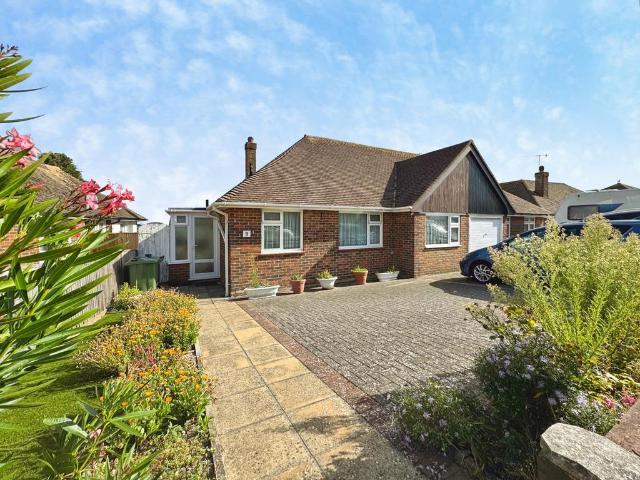 Bungalow for sale in Pebsham, Heathlands