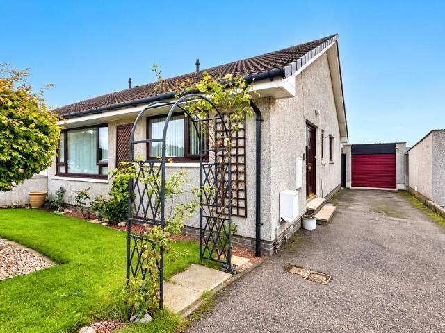 Bungalow for sale in Lhanbryde, Scotland