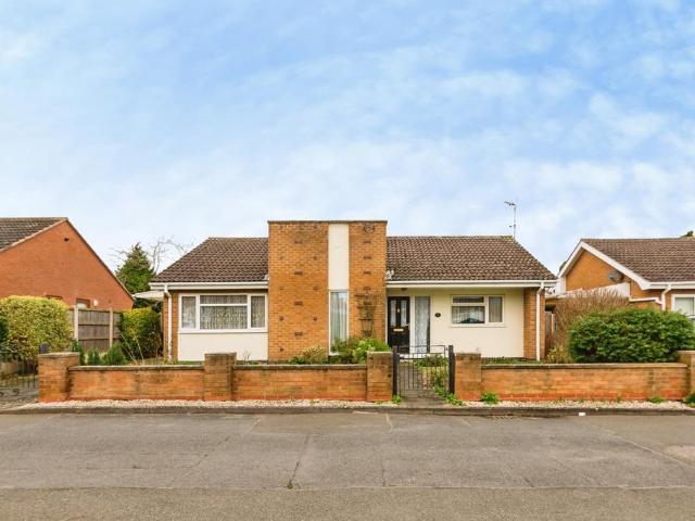 Bungalow for sale in Barton In Fabis, East Midlands