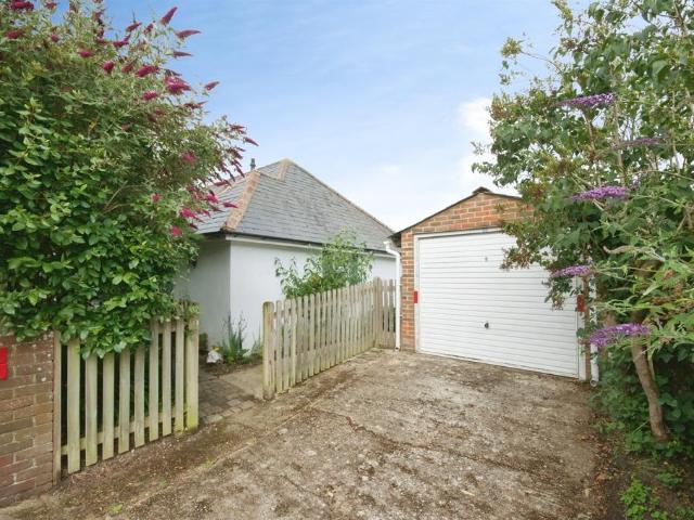 Bungalow for sale in Little Common, Heathlands
