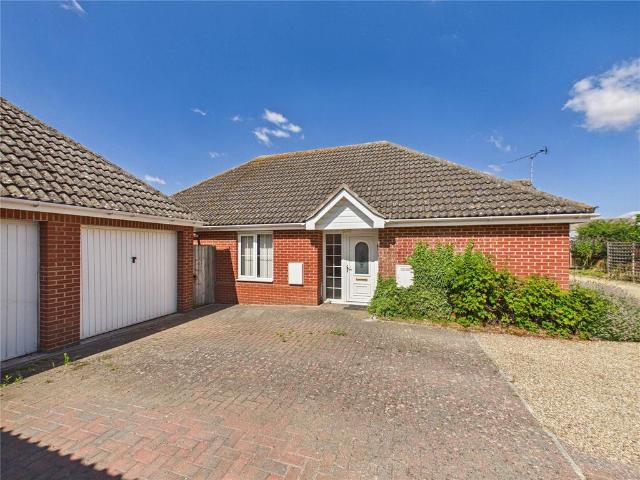 Bungalow for sale in Walton, Eastbridge