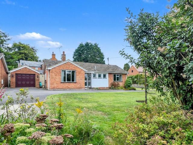 Bungalow for sale in Kingston Bagpuize with Southmoor, Dromore