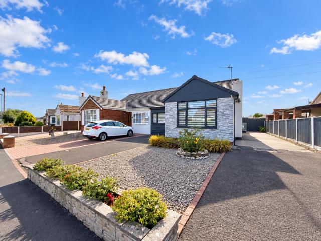 Bungalow for sale in Little Poulton, Cabus
