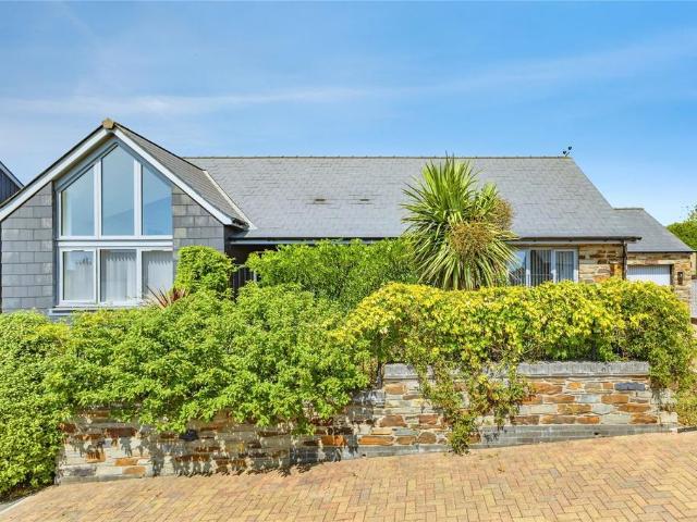 Bungalow for sale in Strode, Devon