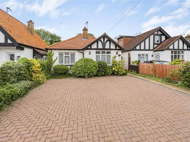 Bungalow for sale in Yiewsley, Greater London