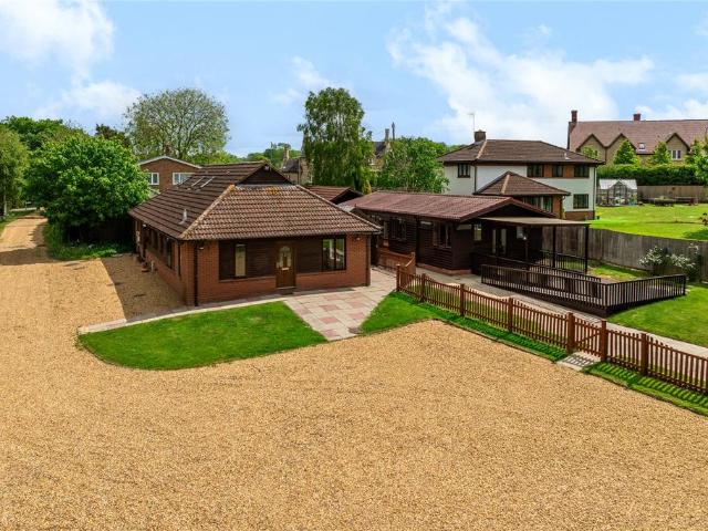 Bungalow for sale in Bedford