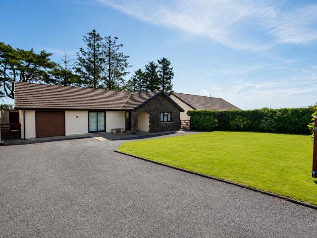 Bungalow for sale in Lampeter Velfrey, Tavernspite