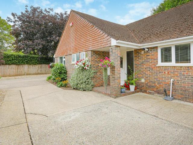 Bungalow for sale in Barham, The Bridge