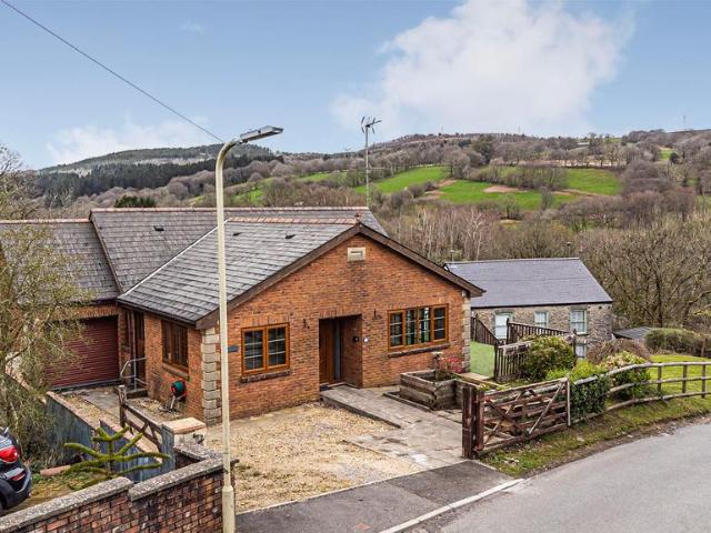 Bungalow for sale in Ynysybwl and Coed-y-cwm, Ynysybwl