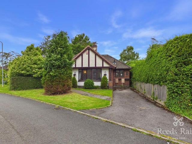Bungalow for sale in Hightown, Congleton