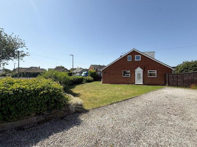 Bungalow for sale in Leven