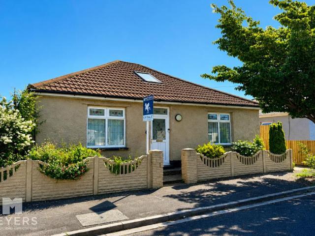 Bungalow for sale in Purewell, Christchurch
