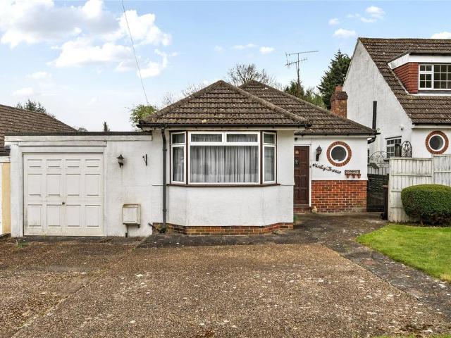 Bungalow for sale in Aperfield, Greater London