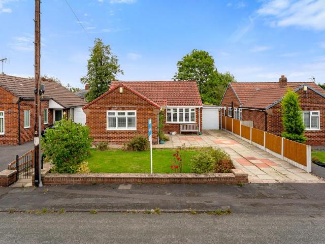 Bungalow for sale in Knutsford