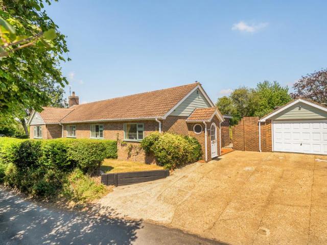 Bungalow for sale in Bolton Low Houses, Hampshire