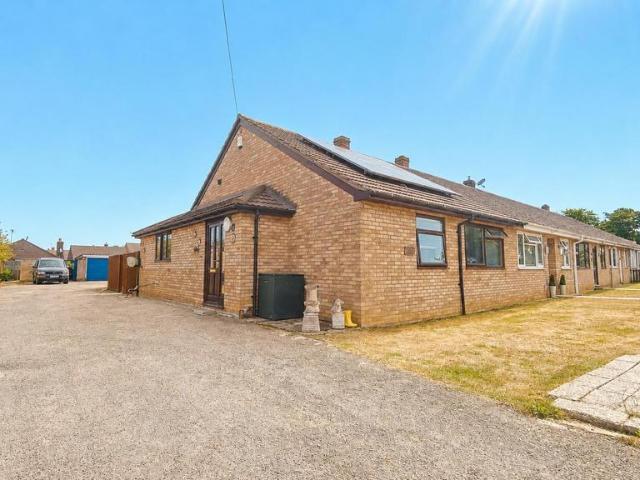 Bungalow for sale in Barway, Cambridgeshire