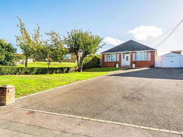 Bungalow for sale in Stoke Common, Eastleigh