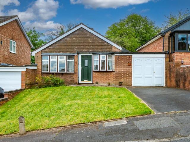 Bungalow for sale in Wollaston, Stourbridge