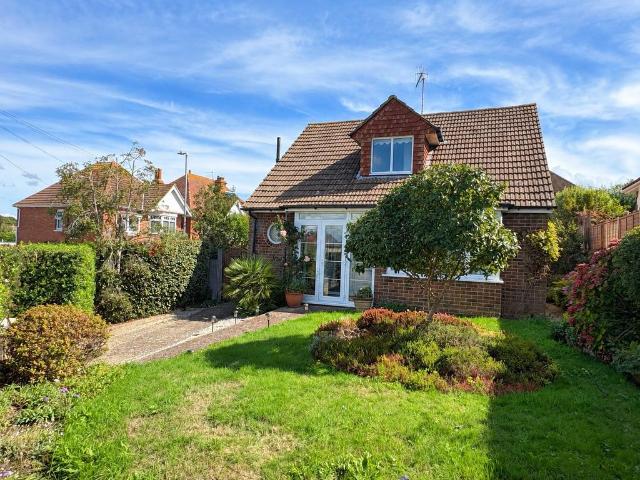 Bungalow for sale in Old Town, Heathlands
