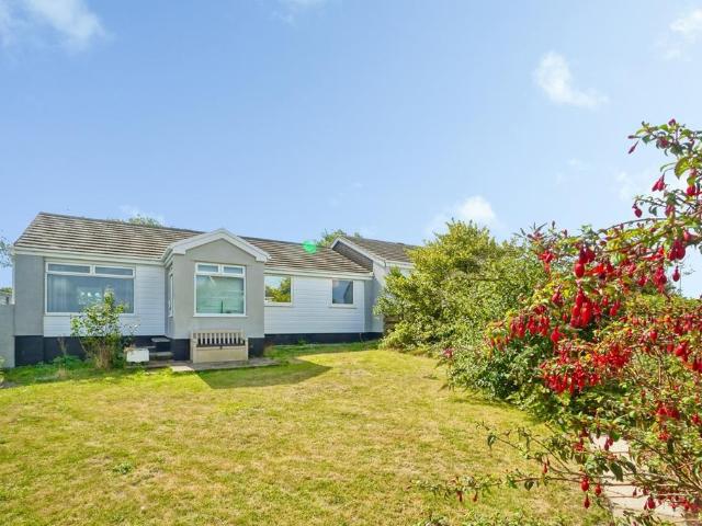 Bungalow for sale in Mullion, Cornwall