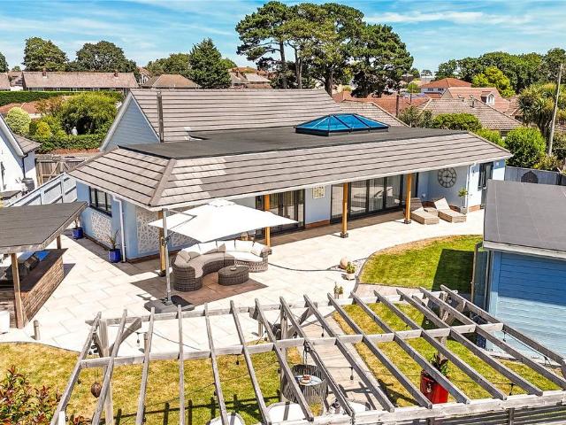 Bungalow for sale in Old Milton, Ashurst Bridge